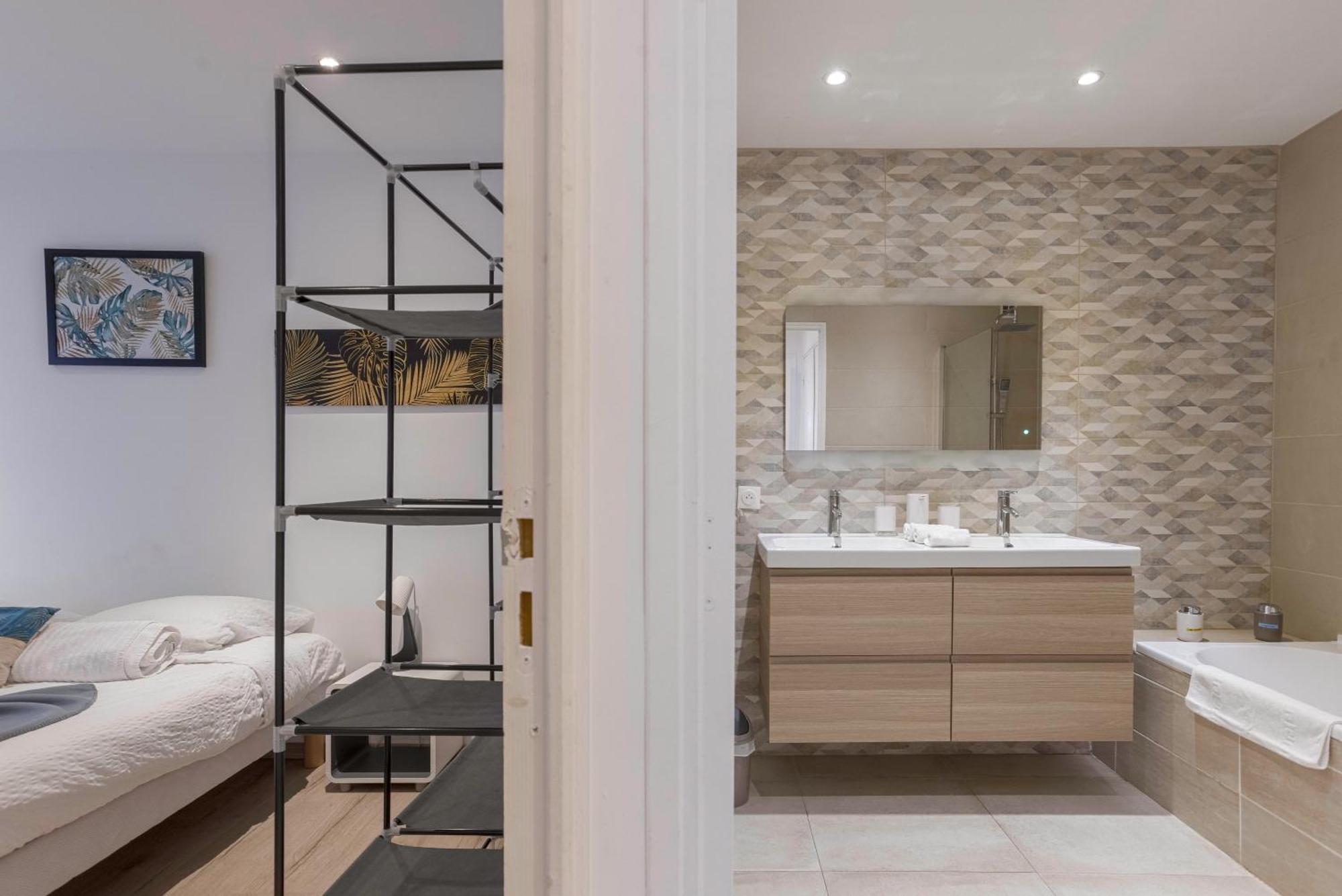 Apartmán "Casa Nonna" - 16 Mn A Pied Du Palais, Parking Prive, Clim, Ascenseur Cannes Exteriér fotografie